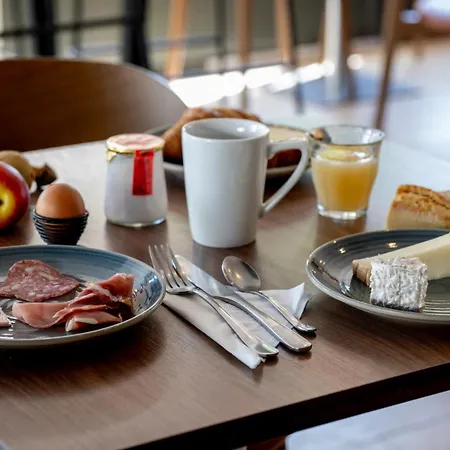 Hotell Campanile Nature - Bordeaux Ouest 3*