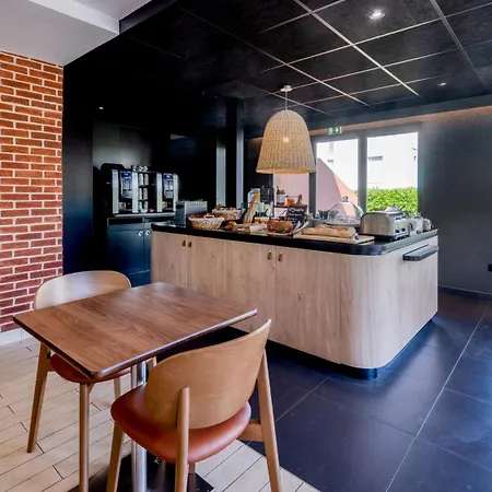 Hotell Campanile Nature - Bordeaux Ouest 3*