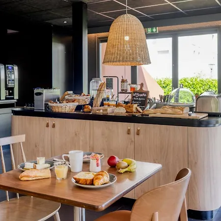 Hotell Campanile Nature - Bordeaux Ouest