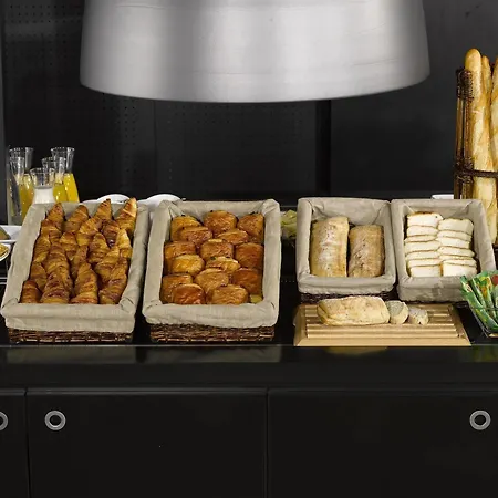 Hotel Campanile Bordeaux Ouest - 3*