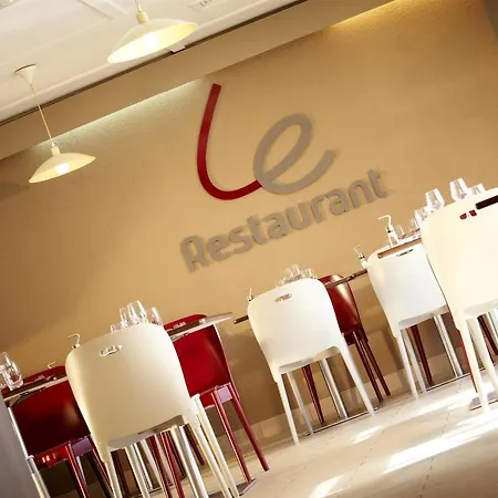 Hotel Campanile Bordeaux Ouest - 3*