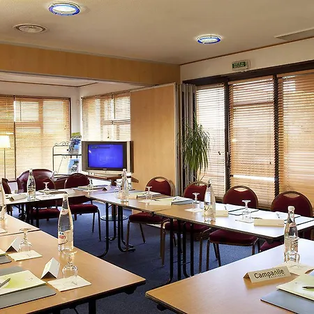 Hotell Campanile Nature - Bordeaux Ouest 3*