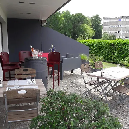 Campanile Nature - Bordeaux Ouest מלון לה בוסקה