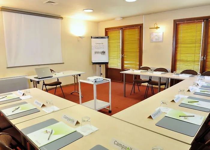 Hotel Campanile Bordeaux Ouest - 3*