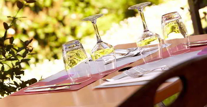 Campanile Bordeaux Ouest - Hotel 3*